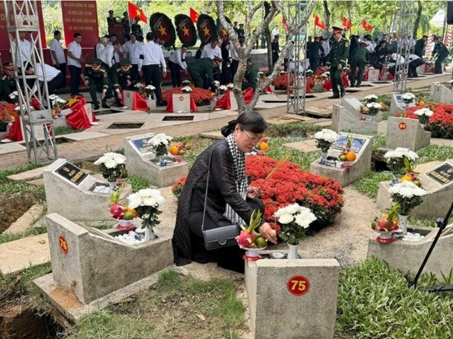 Ảnh 2 bài 4.png